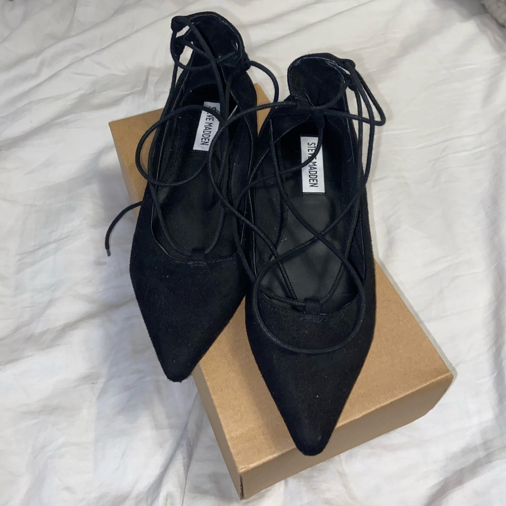 Steve Madden | Strappy Pointed Flats